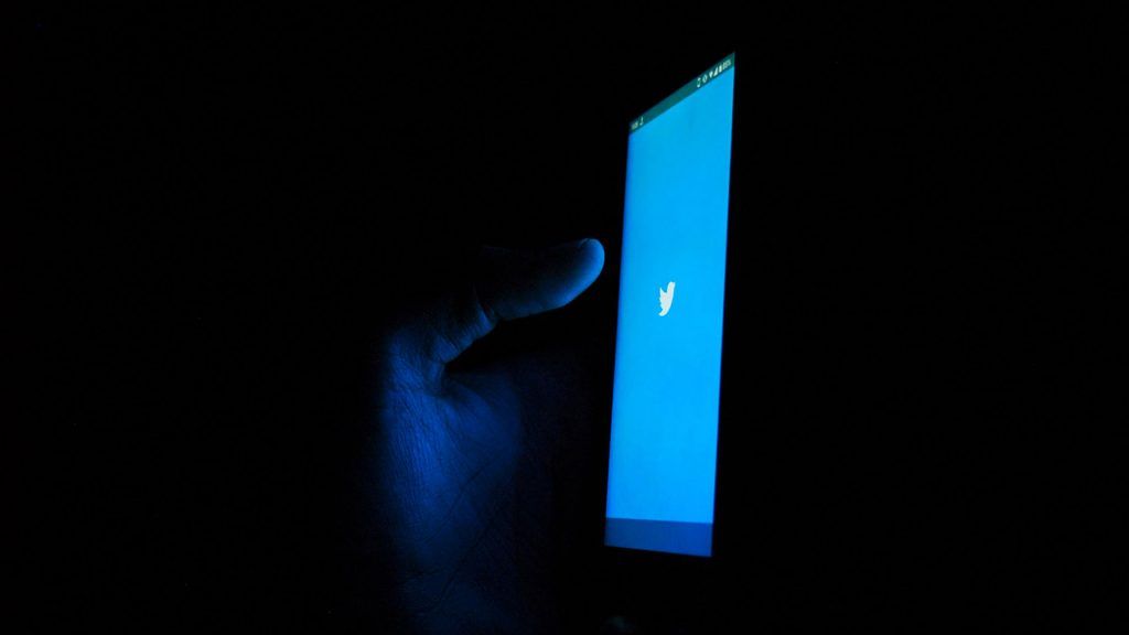 How to Enable Dark Mode on Twitter