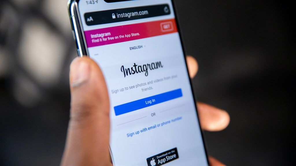 How to Check Who Viewed Instagram Highlights | Instagram on Phone